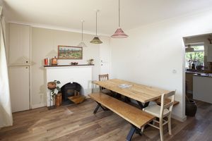 Dining Room - click for photo gallery